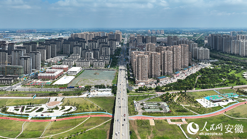 7未来的淮河两岸，不仅美好风景带，更是城市高质量发展的强劲“引擎”。人民网记者 陶涛摄